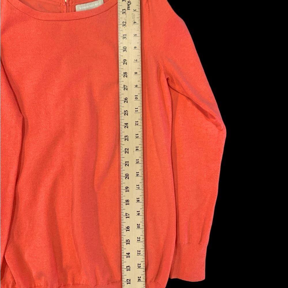 New Women’s Banana Republic Sweater - Picture 6 of 7